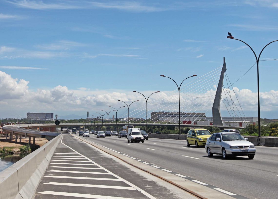 17/02/2012 - Inauguração da Ponte do Saber. Foto Marcelo Horn